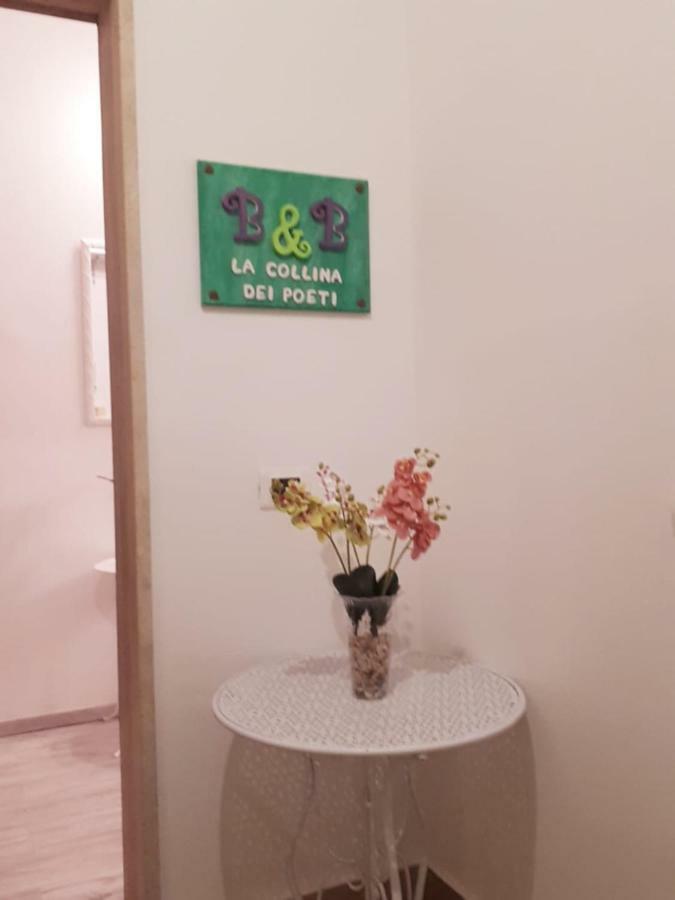 La Collina Dei Poeti Alojamento de Acomodação e Pequeno-almoço 3*